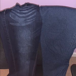 2 pair of jeans size (30 and 13)
